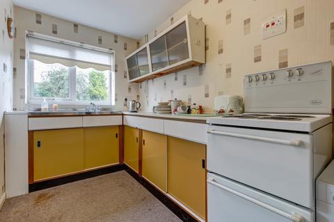 19 Knottesford Close, Studley, B80 7RL