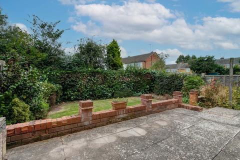 19 Knottesford Close, Studley, B80 7RL