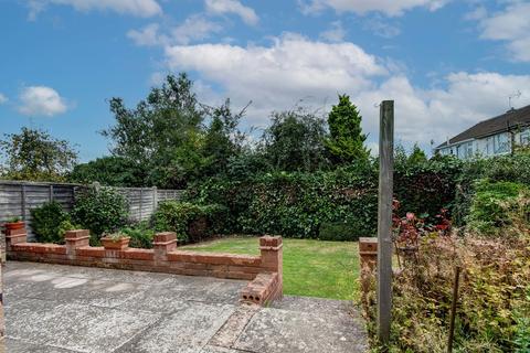 19 Knottesford Close, Studley, B80 7RL