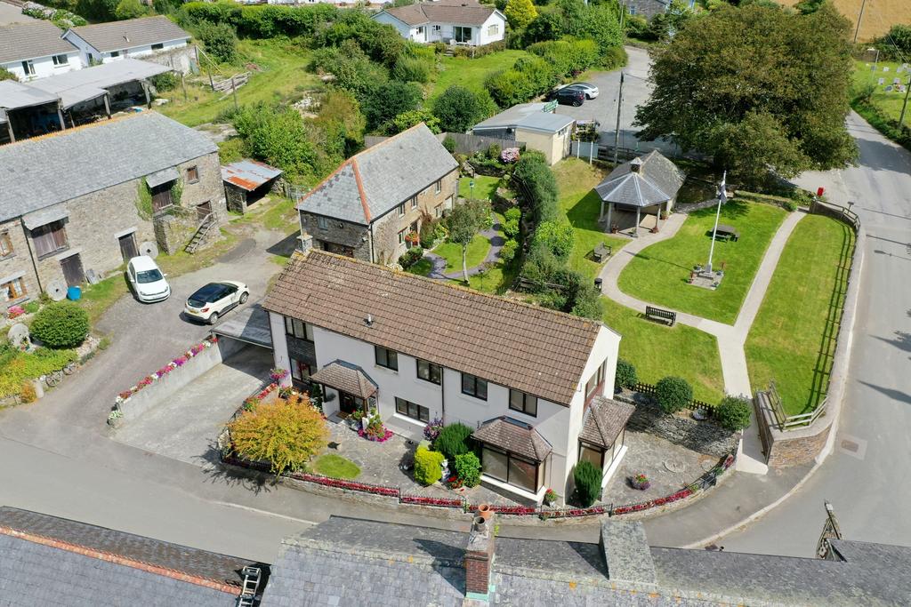 Lanreath, Looe, Cornwall 5 bed detached house £700,000