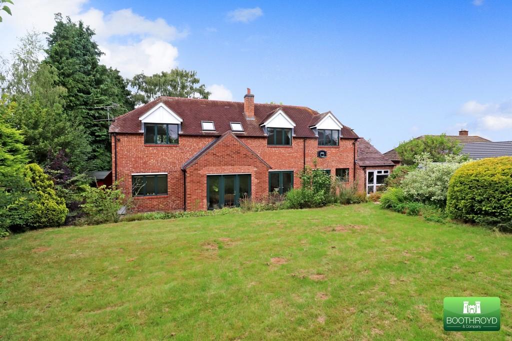 Highland Road, Kenilworth 4 bed detached house £800,000