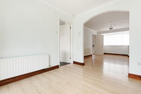 6 Crispin Close, Stratton, Swindon, SN3 4XH