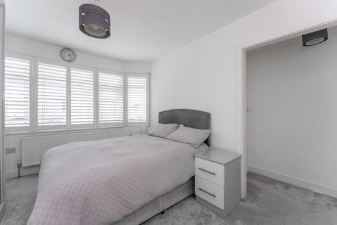 88 Hyde Way, Hayes, UB3 4PB