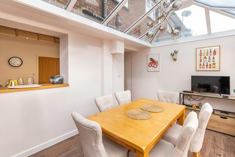 40 Deepdene Road, Loughton, IG10 3PP