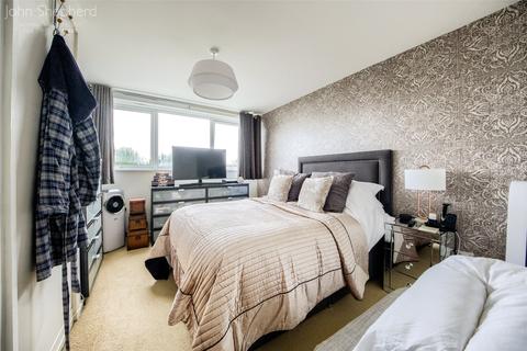 30 Cedarhurst, Birmingham, B32 2JZ