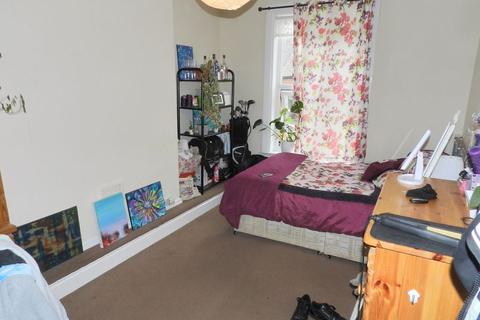 32 Delph Lane, Leeds, LS6 2HQ