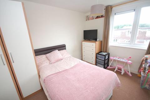 11 Brantley Avenue, Finchfield, Wolverhampton, WV3 9AP