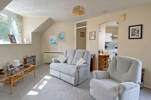 38 Chantry Meadow, Exeter, EX2 8FR