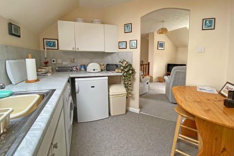 38 Chantry Meadow, Exeter, EX2 8FR