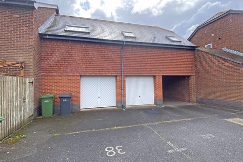 38 Chantry Meadow, Exeter, EX2 8FR