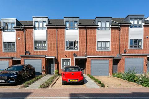 4 bedroom terraced house for sale, Rembrandt Way, Watford, Hertfordshire, WD18