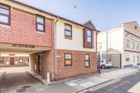 Flat 1, Beatrice Mews Albert Road, Cosham, Portsmouth, PO6 3DD