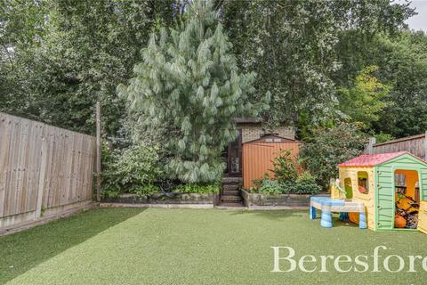 96 Knights Way, Brentwood, CM13 2ER