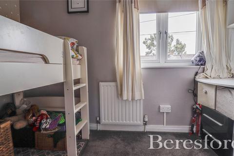 96 Knights Way, Brentwood, CM13 2ER