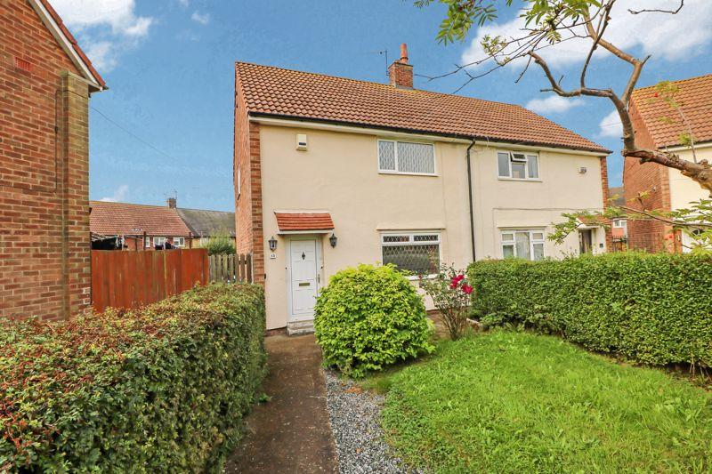 Thaxted Close, Longhill, Hull 2 bed semidetached house £80,000
