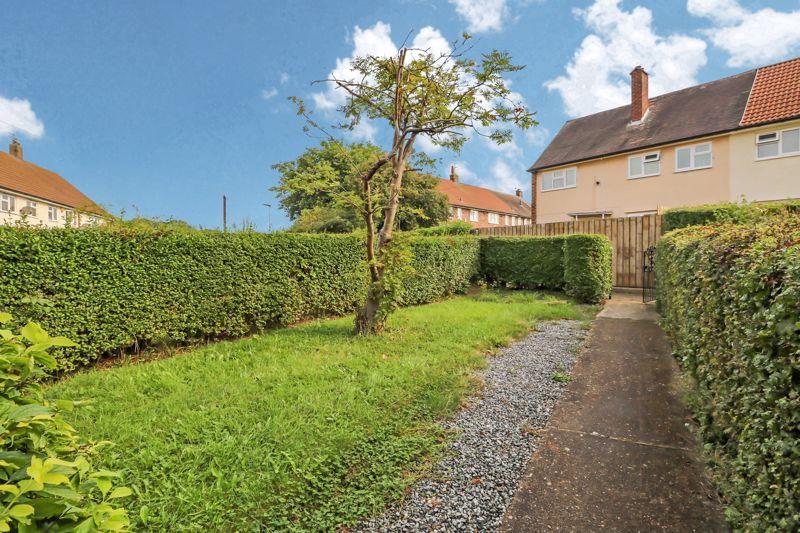 Thaxted Close, Longhill, Hull 2 bed semidetached house £80,000