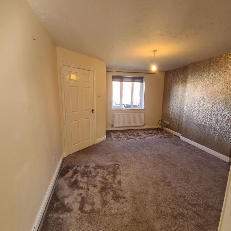 Skipton Close, Hazelmere Estate... 3 bed semidetached house £625 pcm