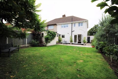 52 Anglesey Road, West Kirby, Wirral, CH48 5EG