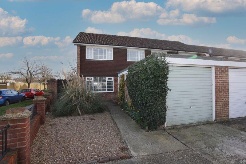 Furnace Green, Crawley 4 bed semidetached house £425,000