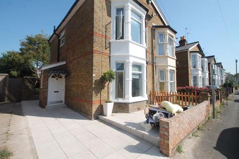 undefined, Tachbrook Road, Uxbridge, UB8