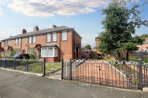 3 bedroom semi-detached house to rent, Burstow Avenue, Newcastle Upon Tyne NE6