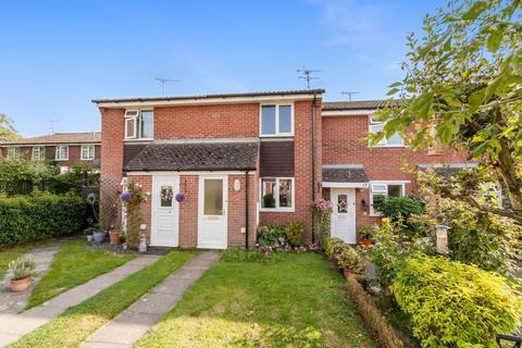 16 Englefield, Horsham, RH12 1UW