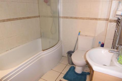 Flat 7 West Point Close, Hounslow, TW4 7AF