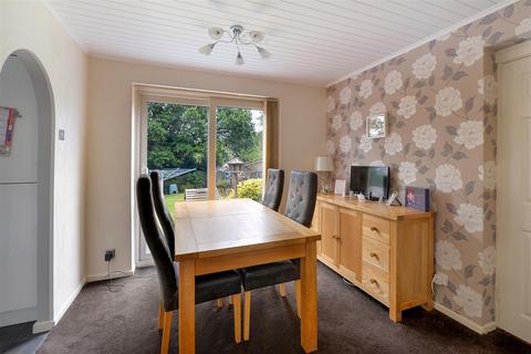 23 Chieveley Drive, Tunbridge Wells, TN2 5HG