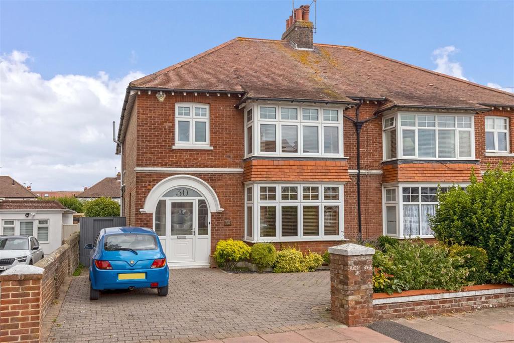 Forest Road, Worthing 4 bed semidetached house £600,000