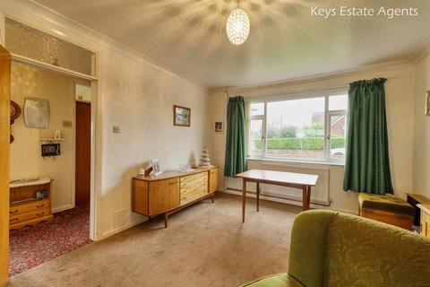 27 Bernard Grove, Stoke-on-trent, ST3 7NZ