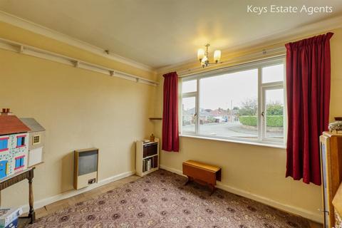 27 Bernard Grove, Stoke-on-trent, ST3 7NZ