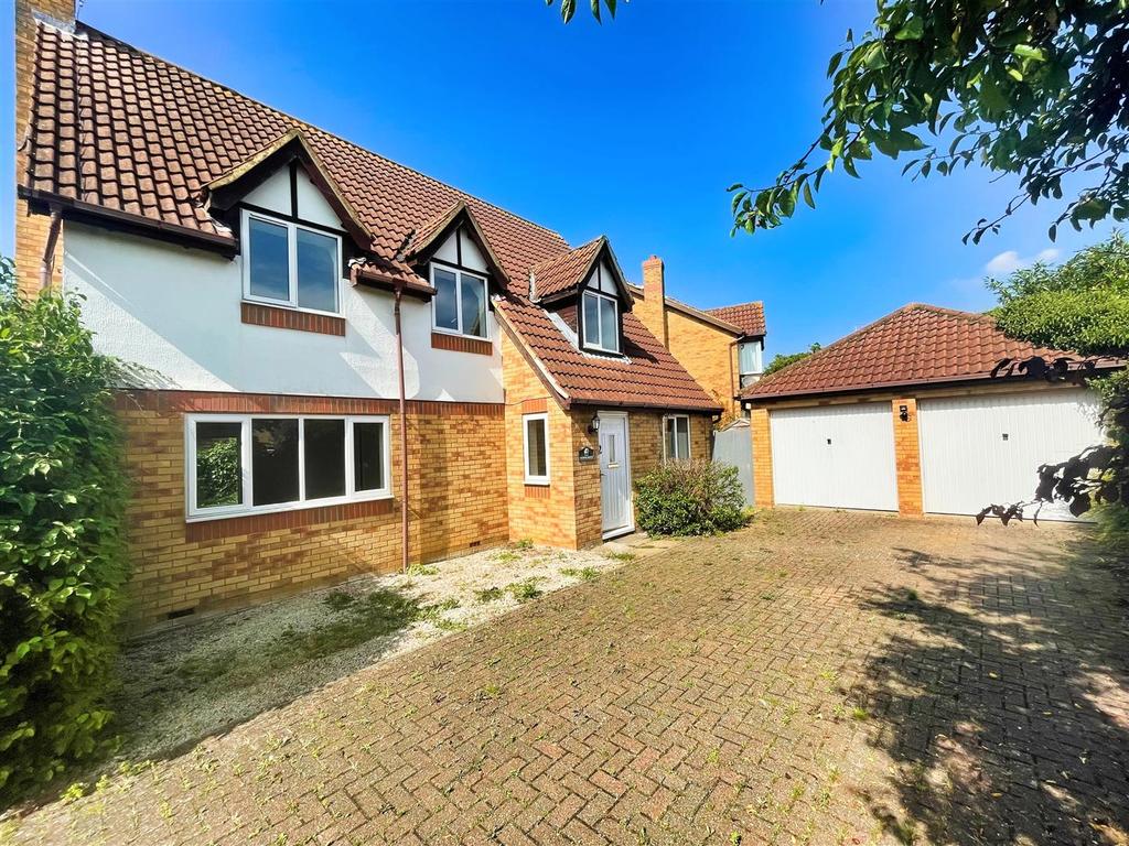 Crowborough Lane, Kents Hill, Milton Keynes 4 bed detached house £500,000