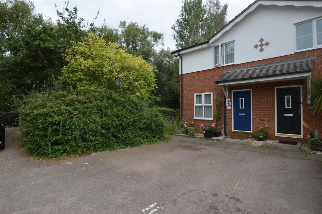 Byewaters, Watford 1 bed house £335,000