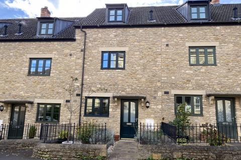 4 bedroom terraced house to rent, South Parade Frome