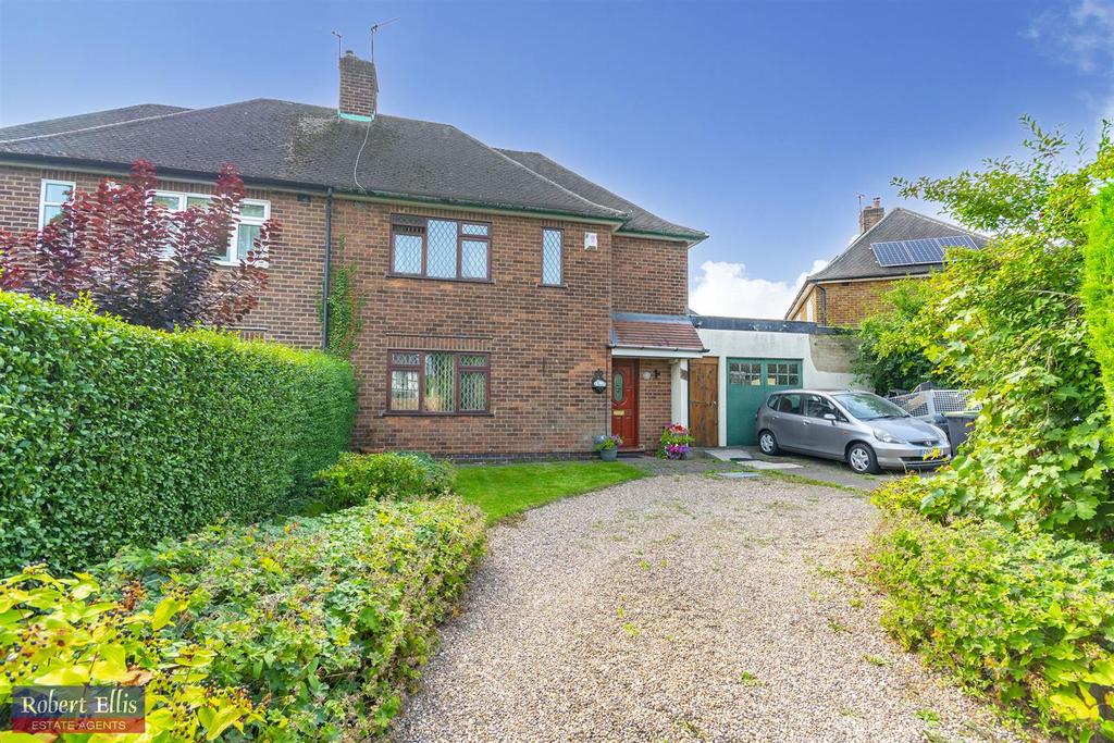 Bramcote Lane, Chilwell, Nottingham 3 bed house £225,000