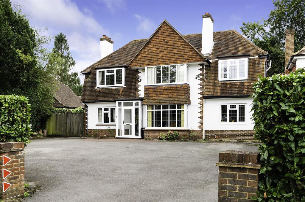 Fir Tree Road, Epsom 5 bed detached house £1,250,000