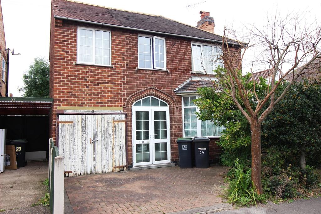 Sefton Avenue, Stapleford, Nottingham 4 bed detached house £200,000