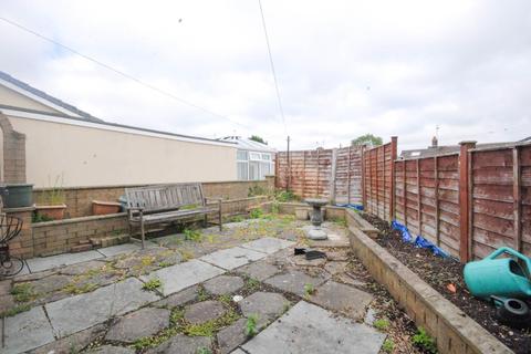 35 Briardene Drive, Gateshead, NE10 8AN