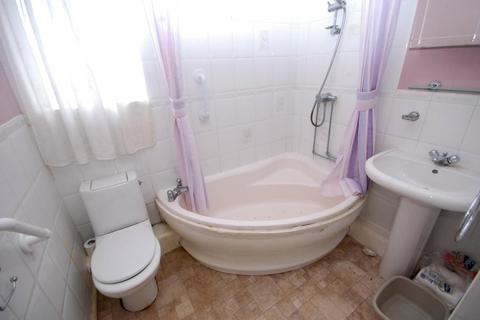 35 Briardene Drive, Gateshead, NE10 8AN