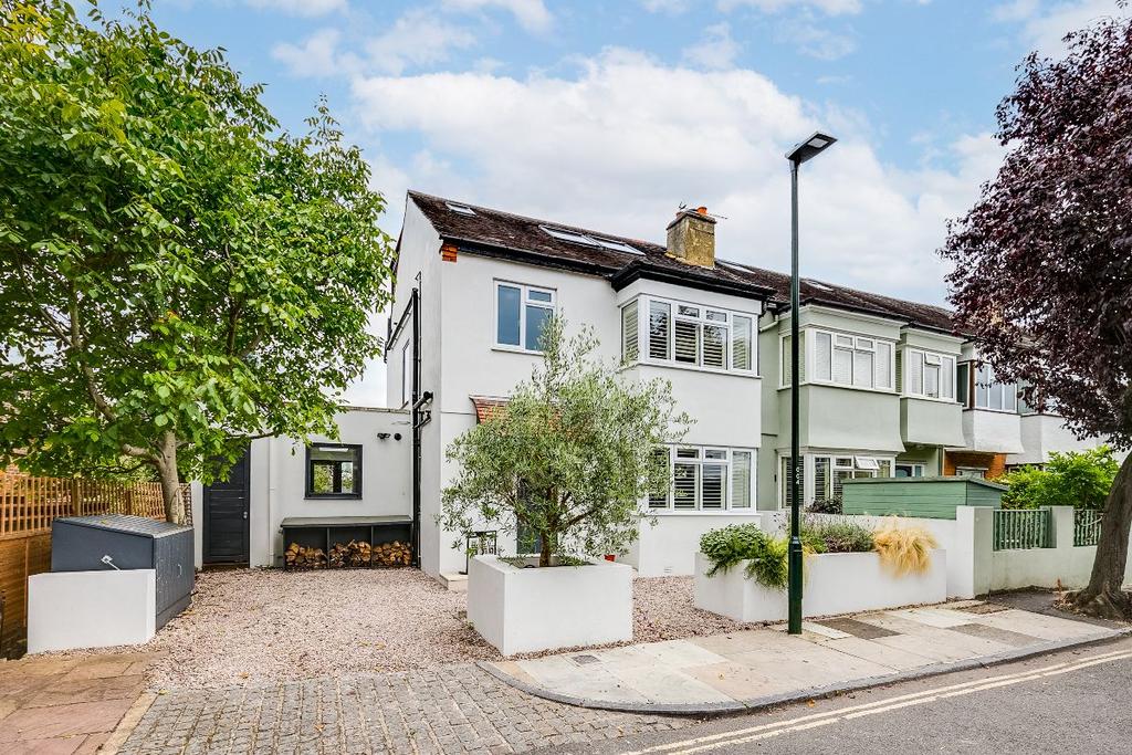 Leconfield Avenue, Barnes, SW13 4 bed end of terrace house for sale £