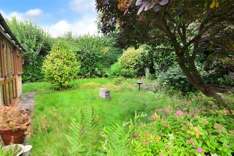 1 Dormans Close, Dormansland, Lingfield, RH7 6RL