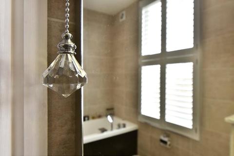 3 Princes Road, London, W13 9AS