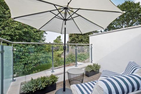 1c Upper Ham Road, Richmond, TW10 5LD