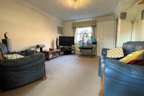 55 Batsmans Drive, Rushden, NN10 6EW