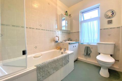95 Richmond Avenue, Uxbridge, UB10 9BJ