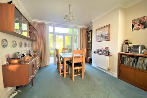 95 Richmond Avenue, Uxbridge, UB10 9BJ