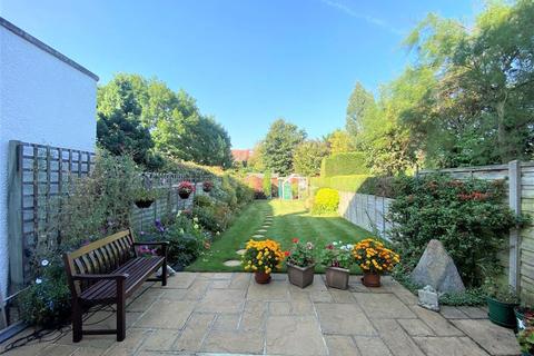 95 Richmond Avenue, Uxbridge, UB10 9BJ