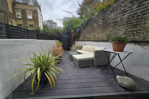 undefined, Grosvenor avenue, Islington