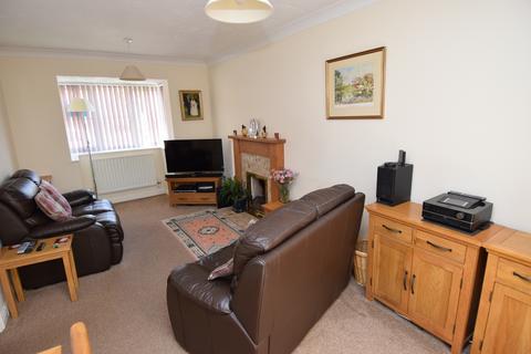 11 Beauchamp Drive, Amesbury, Salisbury, SP4 7TT