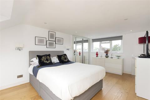 32 Manor Road, Richmond, TW9 1YB